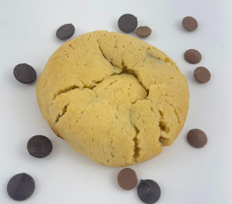 Classic Chocolate Chips Chunky Cookie